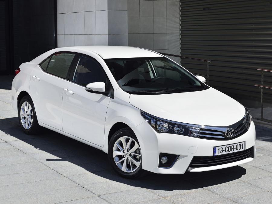  Toyota Corolla 2013 года  (EU) (фото 8 из 43)